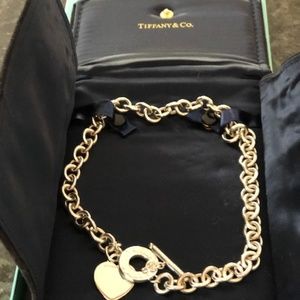 Tiffany & Co. Toggle heart necklace